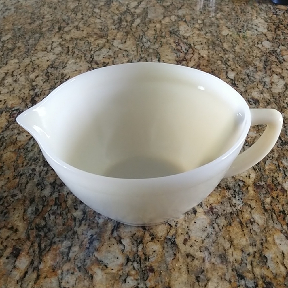 Fire-King vintage glass batter bowl